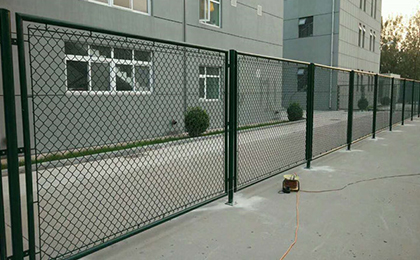 勾花护栏网